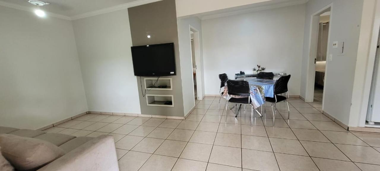 Diroma Fiori 425 - 2 Quartos - 10 - - Goias * Caldas Novas
